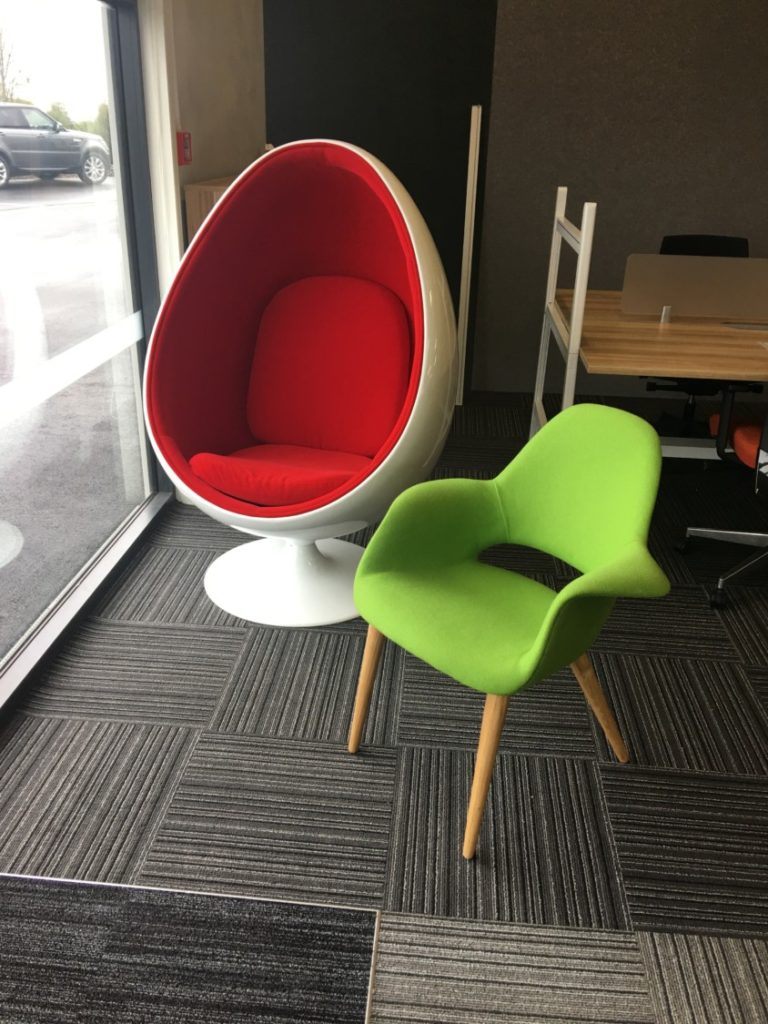 Commercial Fitout Nz Showroom Furniture Desks Office Monitor Arms Underdesk Mobiles Autex Screens
